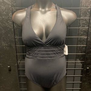 NEW Size 14 La Blanca black strappy busty one piece swim suit